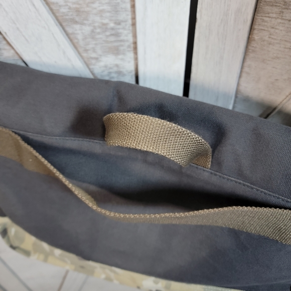 Levi's Canvas Messenger Computer Bag, Green/Gray/Grey/Camouflage - Picture 6 of 14